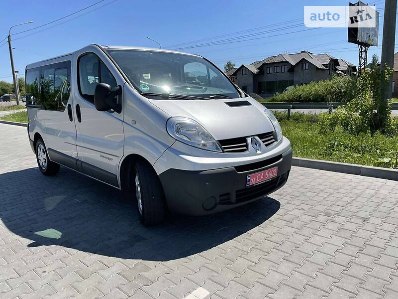 Renault Trafic пасс.