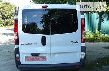 Вантажопасажирський фургон Renault Trafic 2012 в Полтаві