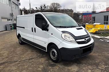 Грузопассажирский фургон Renault Trafic 2006 в Киеве