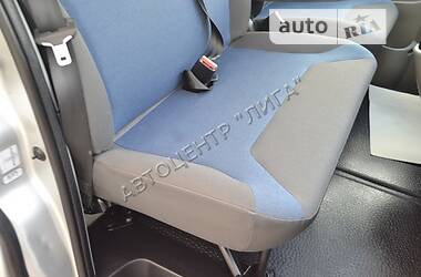 Грузопассажирский фургон Renault Trafic 2013 в Хмельницком