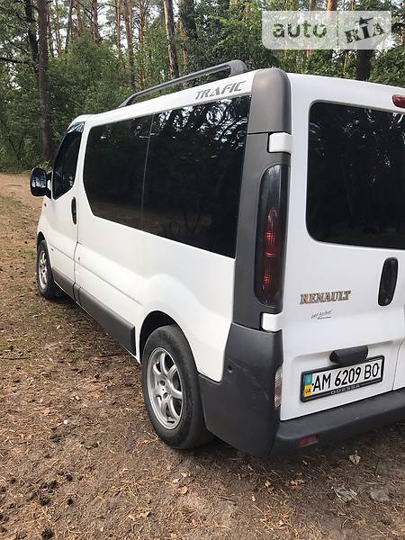 Мінівен Renault Trafic 2003 в Коростишеві