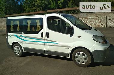 Грузопассажирский фургон Renault Trafic 2007 в Покровске