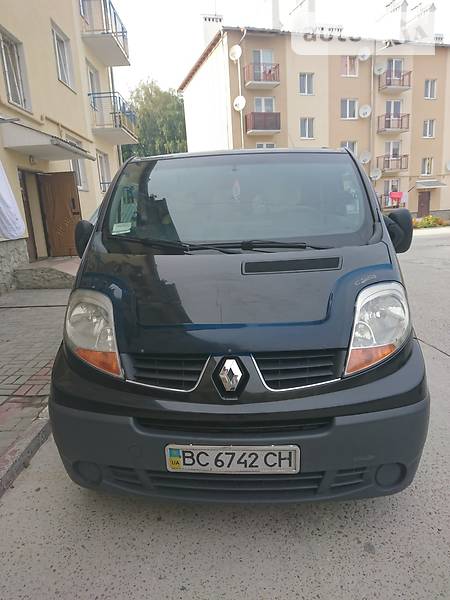 Минивэн Renault Trafic 2007 в Самборе