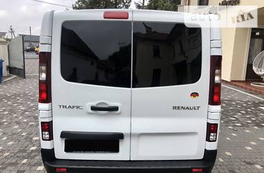 Грузопассажирский фургон Renault Trafic 2017 в Берегово