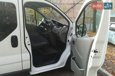 Мінівен Renault Trafic 2010 в 