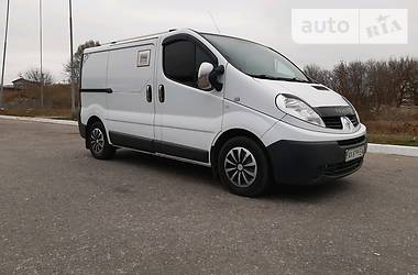 Грузопассажирский фургон Renault Trafic 2010 в Изюме