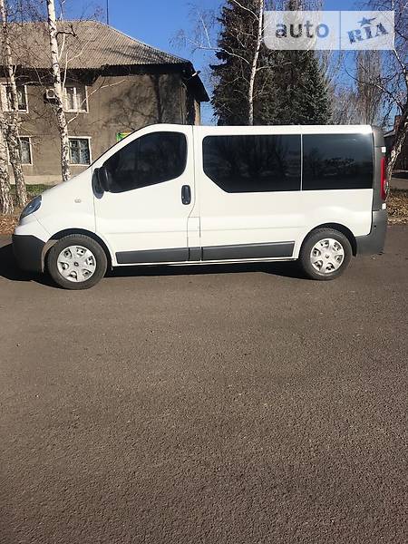 Минивэн Renault Trafic 2010 в Торецке