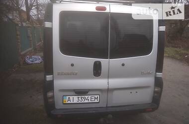 Грузопассажирский фургон Renault Trafic 2004 в Фастове