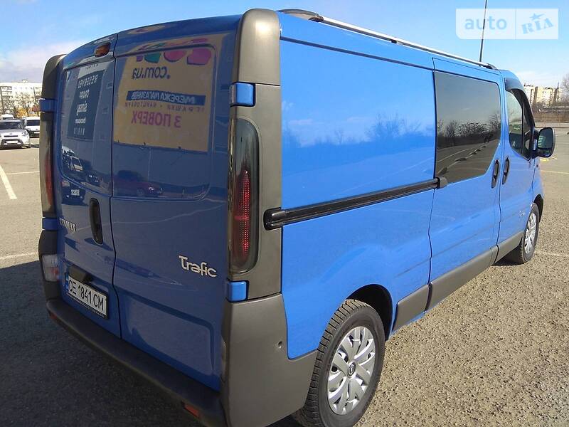 Грузопассажирский фургон Renault Trafic 2003 в Черновцах фото 10 Грузопассажирский фургон Renault Trafic 2003 в Черновцах