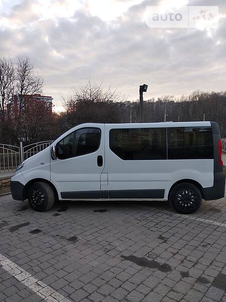 Мінівен Renault Trafic 2009 в Тернополі