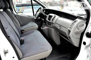 Мінівен Renault Trafic 2009 в 