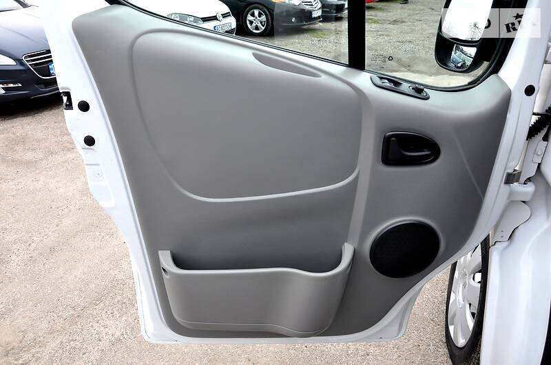 Мінівен Renault Trafic 2009 в Львові