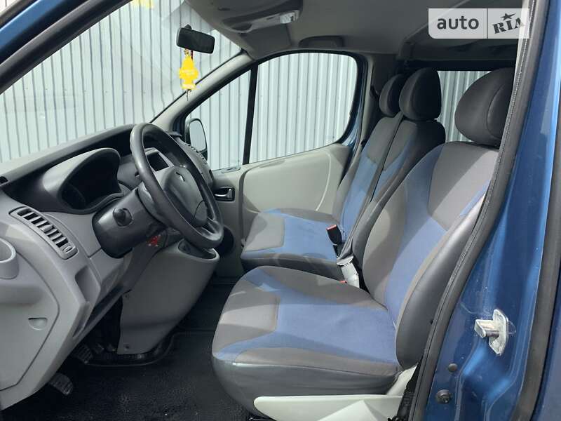 Мінівен Renault Trafic 2011 в Луцьку