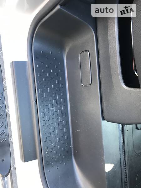 Мінівен Renault Trafic 2015 в Бродах