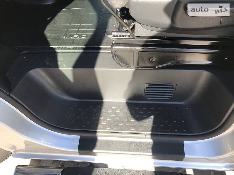 Мінівен Renault Trafic 2015 в Бродах