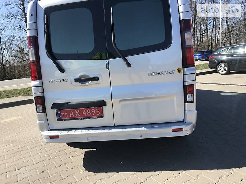 Мінівен Renault Trafic 2015 в Бродах