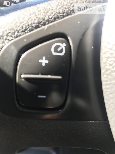 Мінівен Renault Trafic 2015 в Бродах