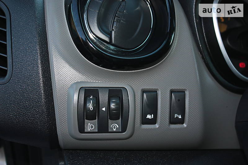 Вантажопасажирський фургон Renault Trafic 2016 в Кременчуці фото 21 Вантажопасажирський фургон Renault Trafic 2016 в Кременчуці