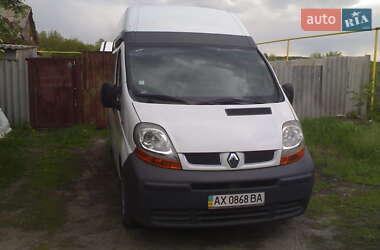 Грузопассажирский фургон Renault Trafic 2006 в 