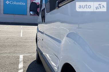 Мінівен Renault Trafic 2013 в 