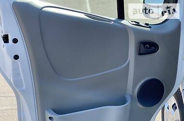 Мінівен Renault Trafic 2013 в 