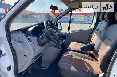 Мінівен Renault Trafic 2013 в 