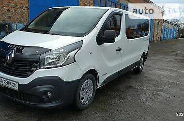 Мінівен Renault Trafic 2015 в 