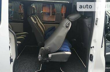 Мінівен Renault Trafic 2015 в 