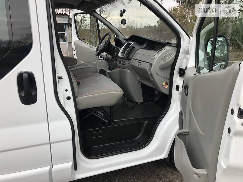 Мінівен Renault Trafic 2010 в Радивиліві