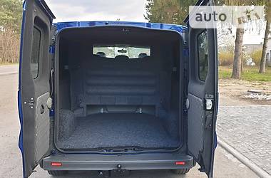 Вантажопасажирський фургон Renault Trafic 2010 в 