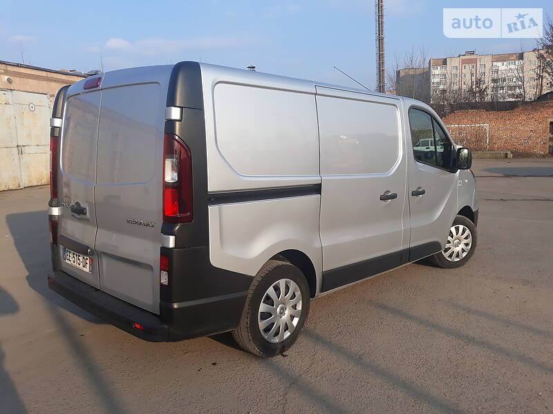Мінівен Renault Trafic 2016 в Луцьку