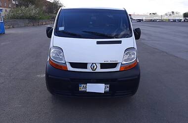 Вантажопасажирський фургон Renault Trafic 2002 в Тульчині