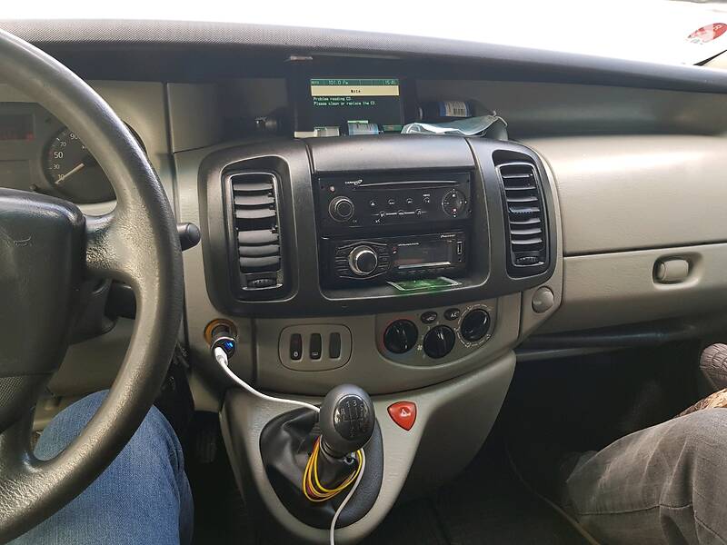 Вантажопасажирський фургон Renault Trafic 2007 в Стрию
