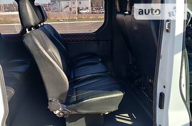 Минивэн Renault Trafic 2010 в 