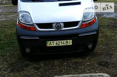 Минивэн Renault Trafic 2003 в 