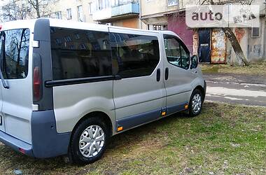 Минивэн Renault Trafic 2003 в 