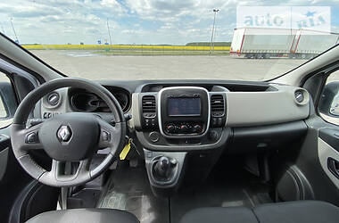 Вантажопасажирський фургон Renault Trafic 2014 в 
