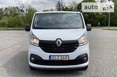 Вантажопасажирський фургон Renault Trafic 2014 в 