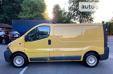 Грузопассажирский фургон Renault Trafic 2003 в Тернополе