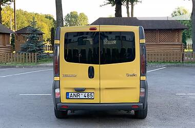 Грузопассажирский фургон Renault Trafic 2003 в Тернополе