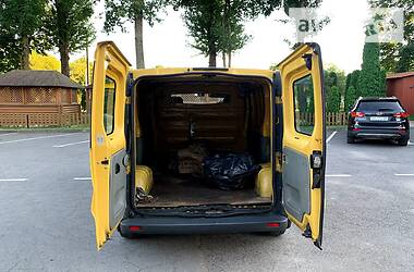 Грузопассажирский фургон Renault Trafic 2003 в Тернополе