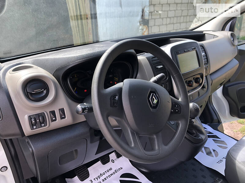 Мінівен Renault Trafic 2016 в Козятині