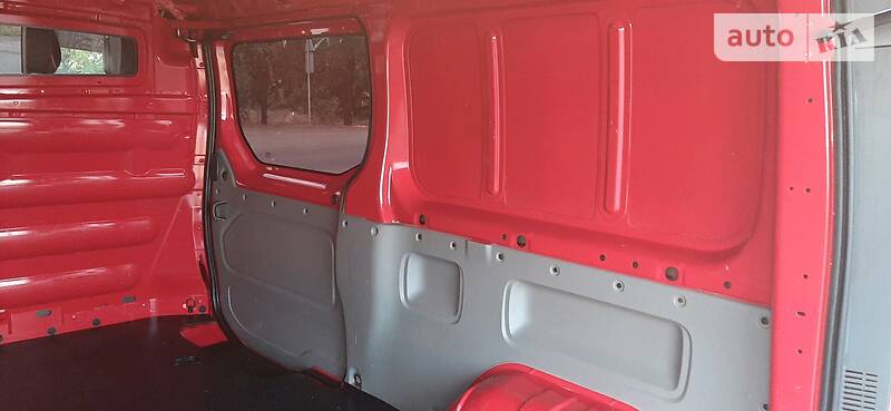 Вантажопасажирський фургон Renault Trafic 2012 в Херсоні фото 25 Вантажопасажирський фургон Renault Trafic 2012 в Херсоні