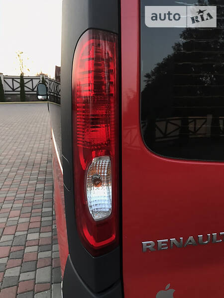 Вантажопасажирський фургон Renault Trafic 2007 в Чернівцях фото 19 Вантажопасажирський фургон Renault Trafic 2007 в Чернівцях