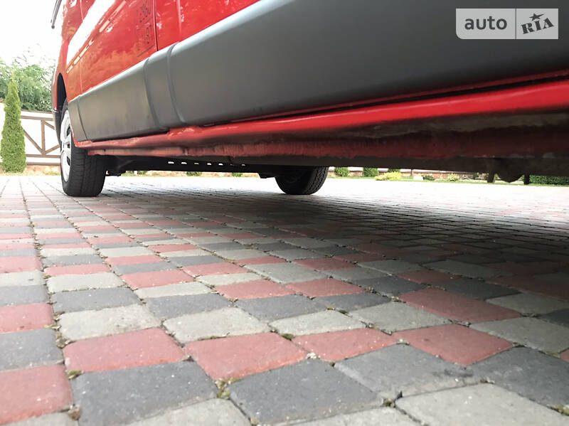 Вантажопасажирський фургон Renault Trafic 2007 в Чернівцях фото 31 Вантажопасажирський фургон Renault Trafic 2007 в Чернівцях