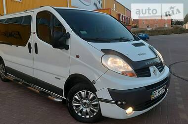 Грузопассажирский фургон Renault Trafic 2007 в Хмельницком