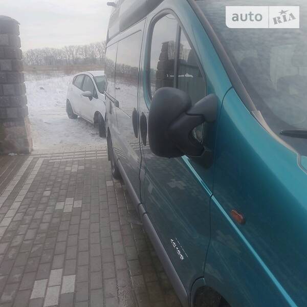 Минивэн Renault Trafic 2004 в Киеве фото 5 Минивэн Renault Trafic 2004 в Киеве