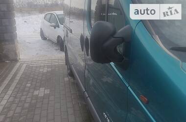 Мінівен Renault Trafic 2004 в 