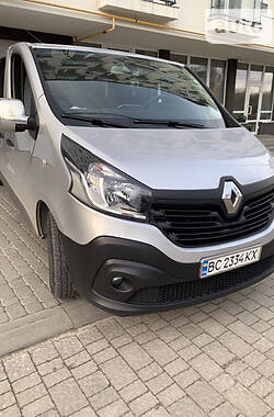 Мінівен Renault Trafic 2015 в Луцьку