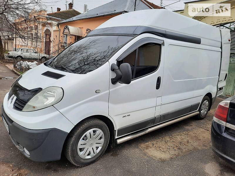 Грузовой фургон Renault Trafic 2011 в Николаеве